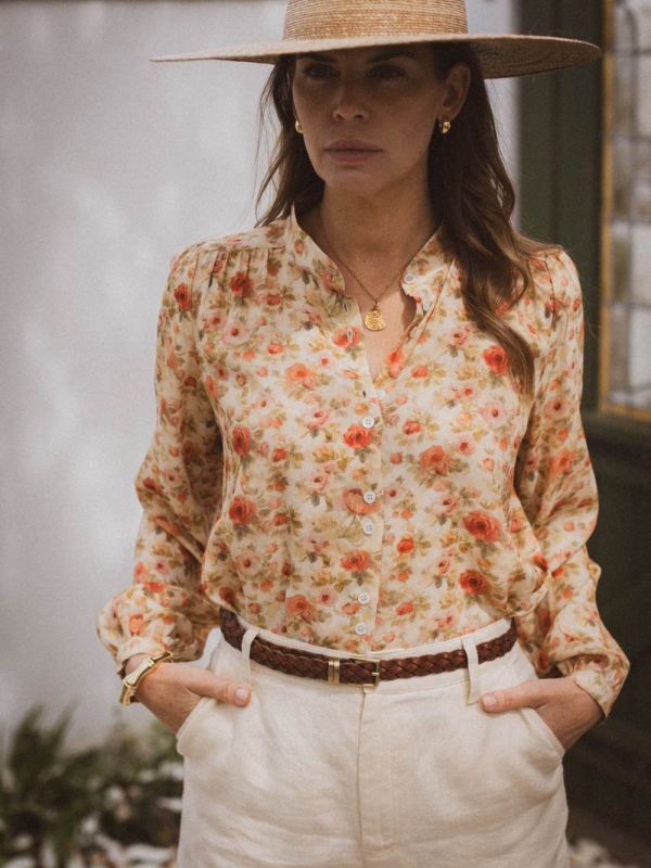 Theoni Blus Bondros