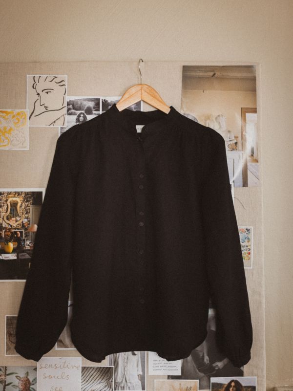 Theoni Blus Svart